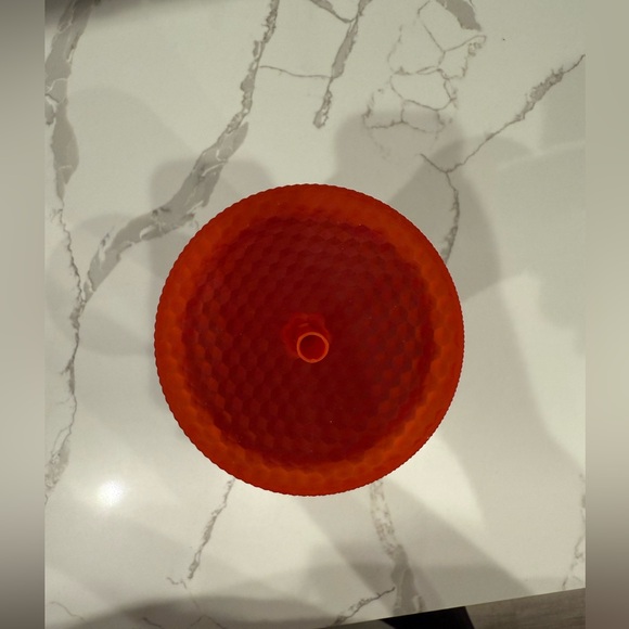 Red Starbucks tumbler - Picture 4 of 4